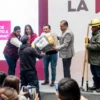 Entrega gobierno de Toluca  equipamiento a bomberos forestales Los Chamusquines