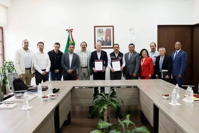 Acuerdan Gobierno del EdoMéx y Federación Mexicana de Futbol la participación de estudiantes mexiquenses en torneos escolares