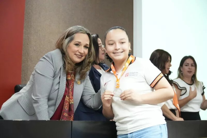 El CEINA-UAT celebra la excelencia educativa de sus estudiantes