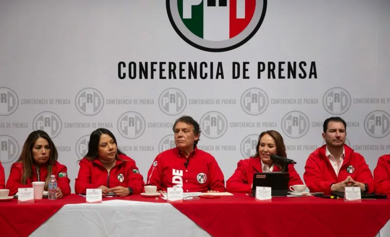 Delinea PRI estrategia para enfrentar retros del 2027