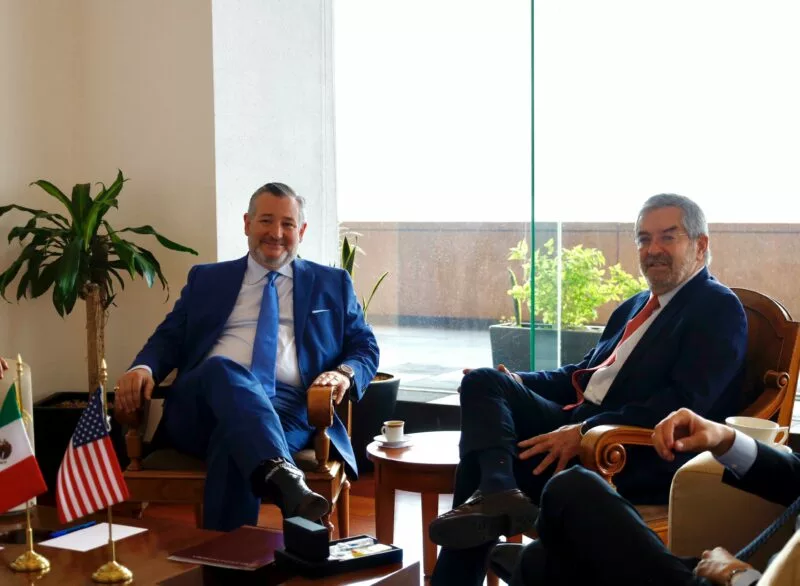 Canciller Juan Ramón de la Fuente se Reúne con el Senador Ted Cruz para Fortalecer la Relación México-Estados Unidos