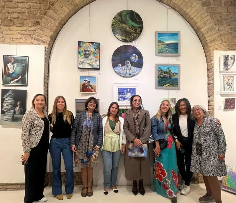 Senza Confini recibe arte español e internacional  de treinta artistas liderado por Sun Art 