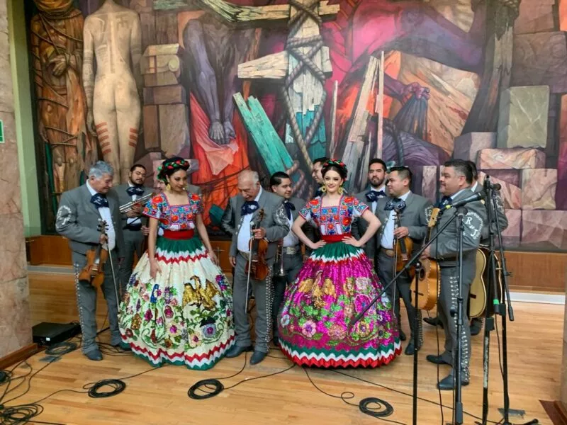La fuerza del mariachi, identidad viva de México, llega a Bellas Artes con un espectáculo conmemorativo.