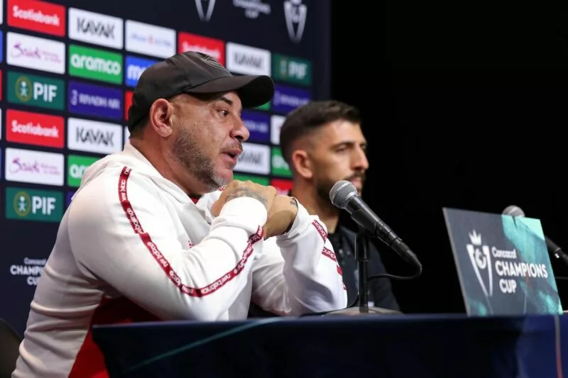 No renunciaremos a nuestra esencia: Antonio Mohamed