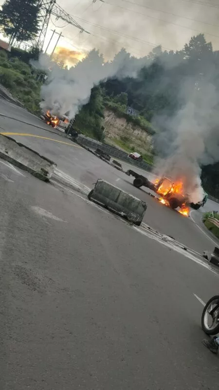 Pobladores de Ocoyoacac Protestan Contra Tala Clandestina con Bloqueos y Quema de Vehículos