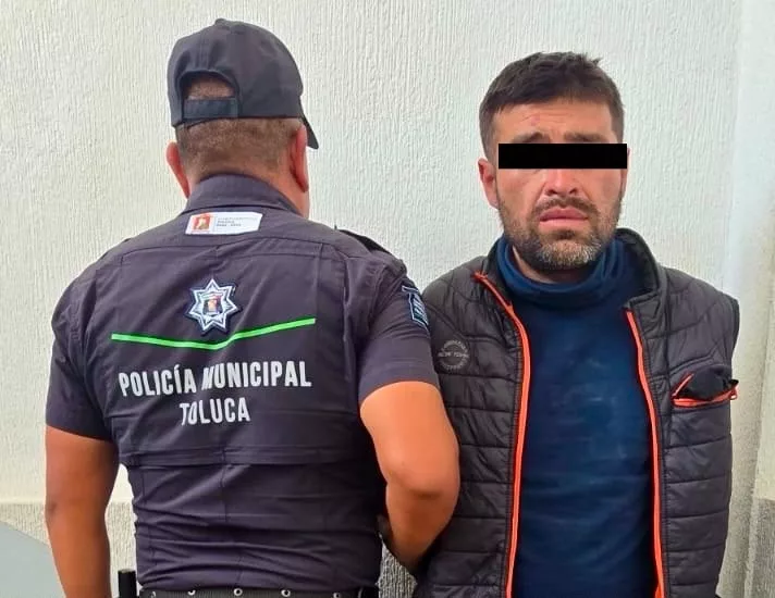Patrullas inteligentes capturan en Toluca a presunto «motorratón» con orden de aprehensión