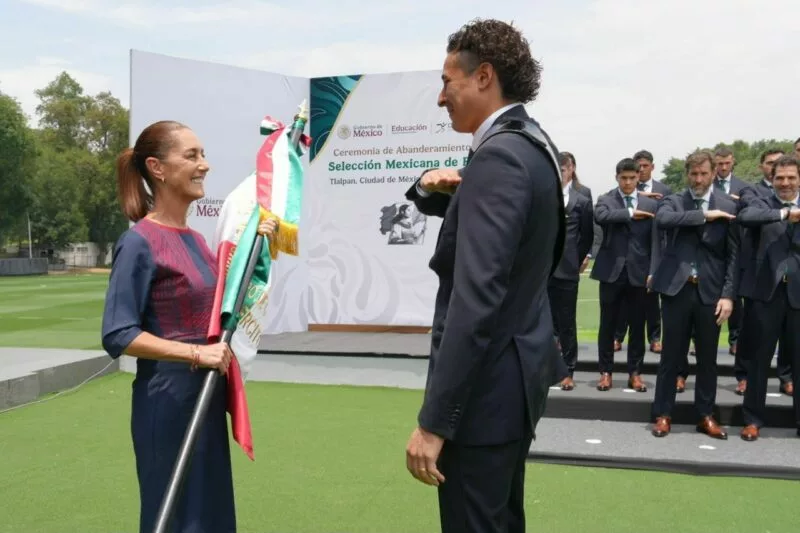 Claudia Sheinbaum abandera a la Selección Mexicana rumbo al Mundial de 2026
