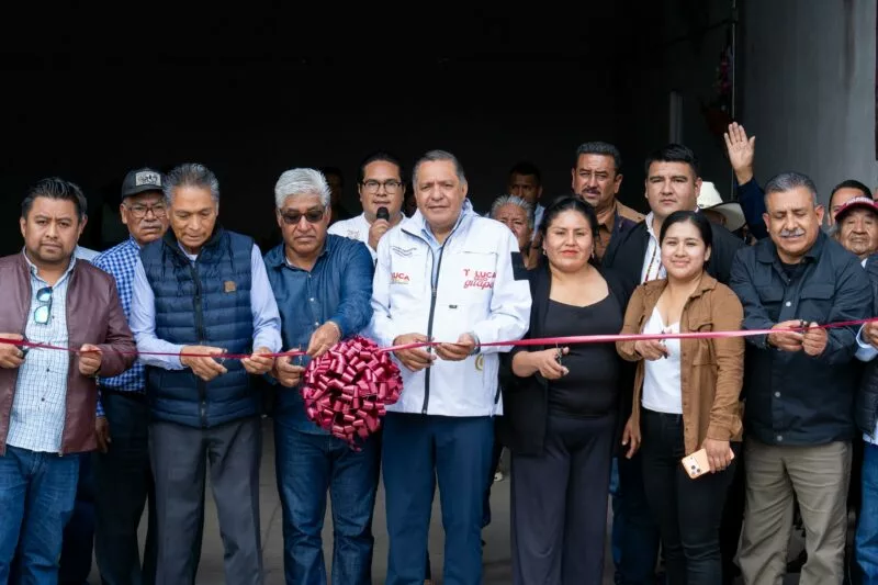 Inaugura Ricardo Moreno auditorio ejidal Emiliano Zapata para beneficio de habitantes en la zona norte