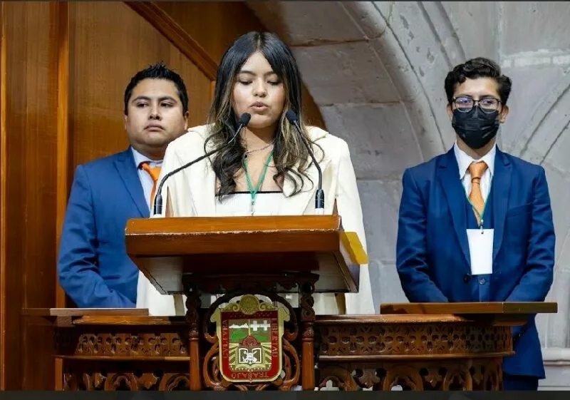 Realizan Parlamento Juvenil con Compromiso de Formación Cívica