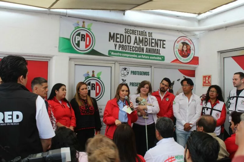 PRI Estado de México inaugura consultorio de orientación médico veterinaria y refrenda compromiso con el bienestar animal