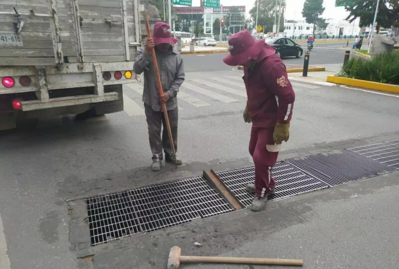 Repara, mantiene y rehabilita Gobierno de Toluca la red de drenaje para asegurar su funcionamiento