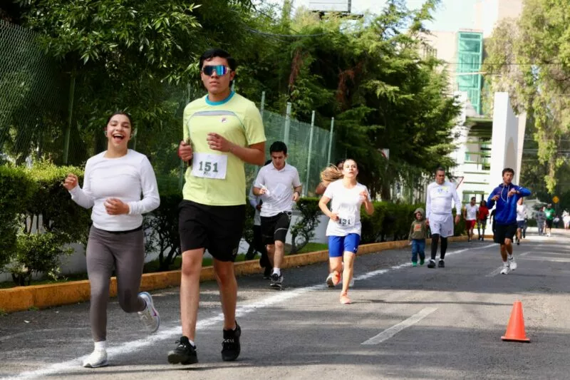 Más de 600 corredores celebran el 70 aniversario de la Facultad de Ingeniería de la UAEMéx