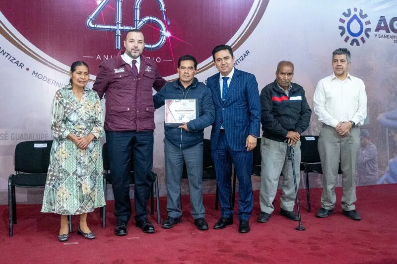 Reconoce Gobierno municipal 46 años de servicio del Organismo Agua y Saneamiento de Toluca