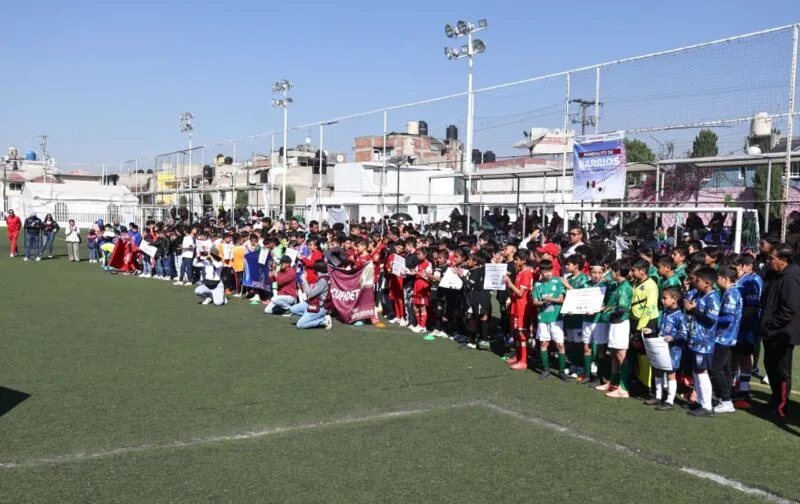 Construye Toluca dos prepas y moderniza diez espacios deportivos