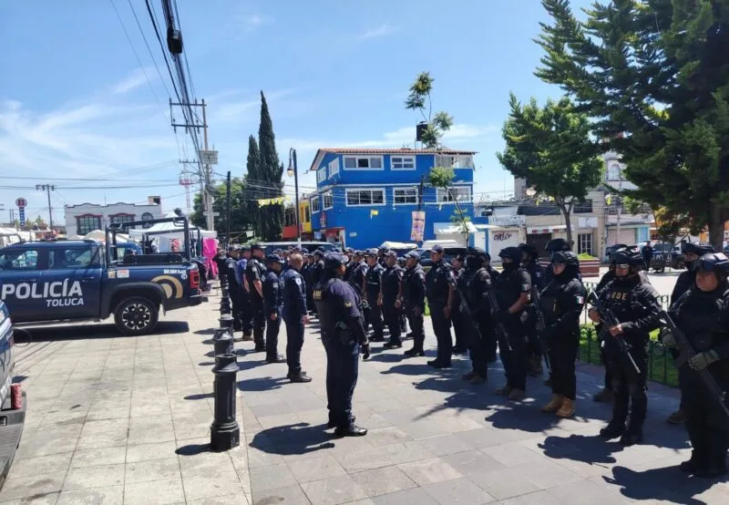 Despliega Toluca 100 policías en operativo simultáneo en seis demarcaciones